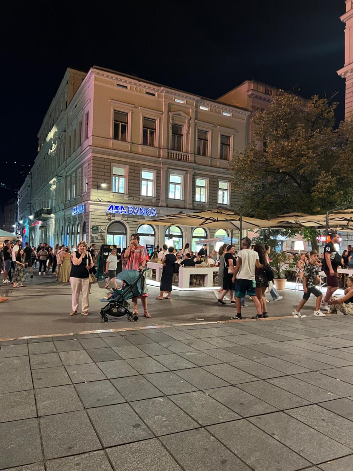 Sena City Center Сараево Экстерьер фото